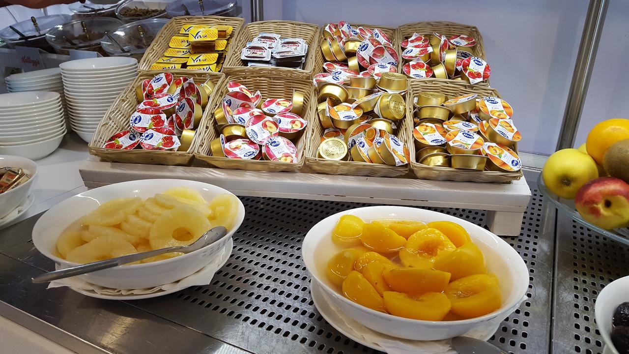 金叶酒店 托尔托雷托 外观 照片
